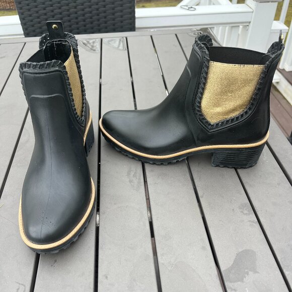 Jack Rogers rain boot - NEW * RARE FIND with GOLD accent - Picture 1 of 6